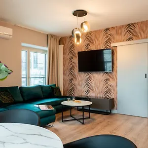 https://mennica-residence.warsawhotelspoland.com